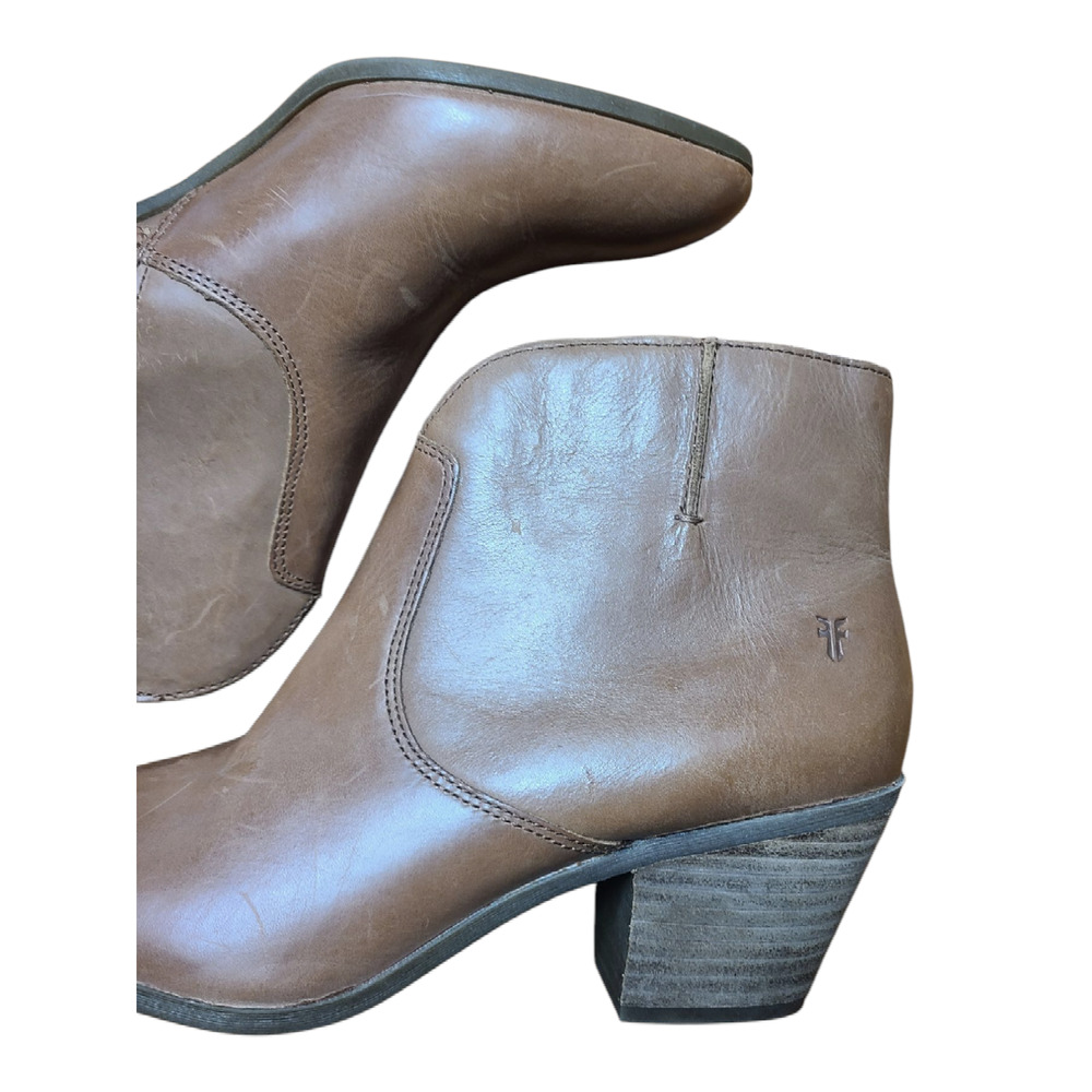 Frye Women's Jennifer Ankle Leather Booties size 9.5M Wheat Brown - Picture 3 of 8